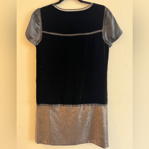 Diane Von Furstenberg Black Velvet and Gold Sequin Short Sleeve Dress, Size 4 - Picture 4 of 5